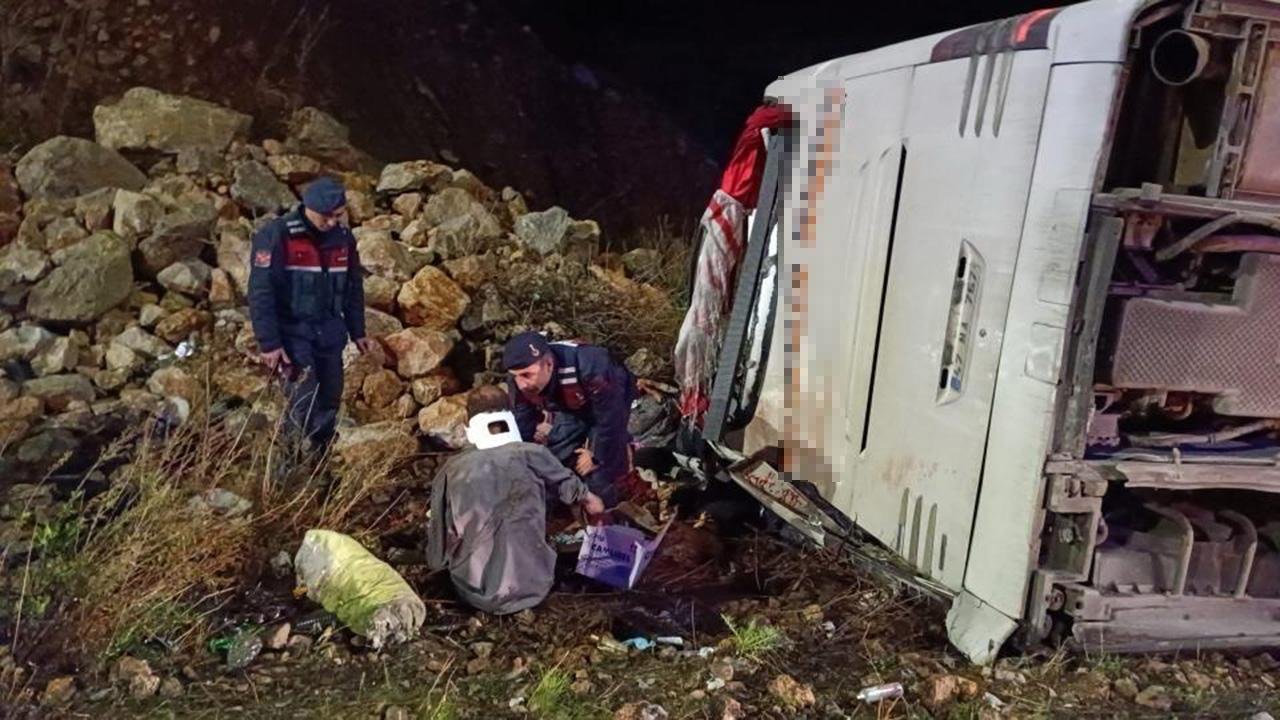 Mersin'de otobüs devrildi: 9 ölü, 30 yaralı