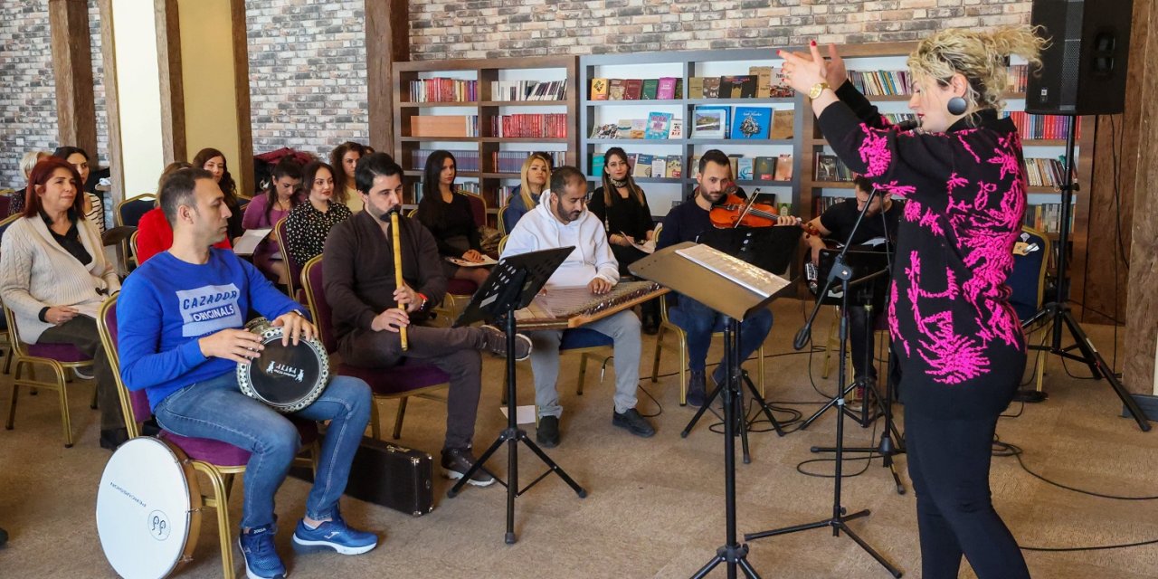 Diyarbakır’da deprem travmasını müzikle aşıyorlar