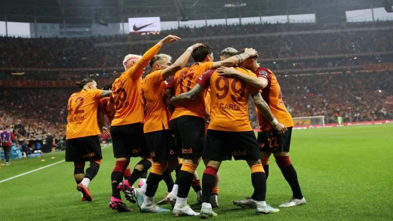 Galatasaray'da sürpriz karar