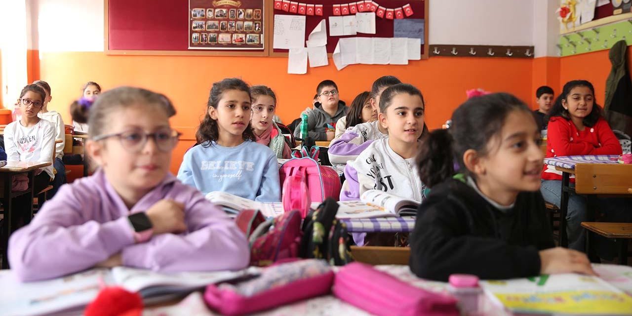 Diyarbakır’da sınıflar eğitime elverişli değil
