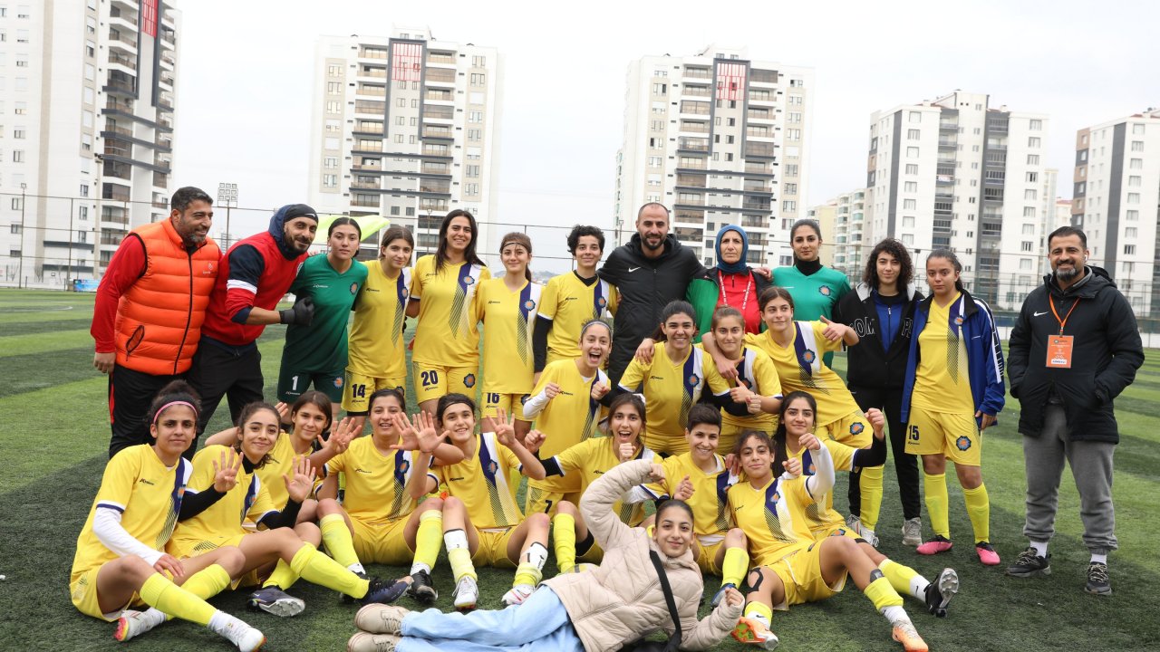 DBB kadın futbol takımı sezona kazanarak başladı