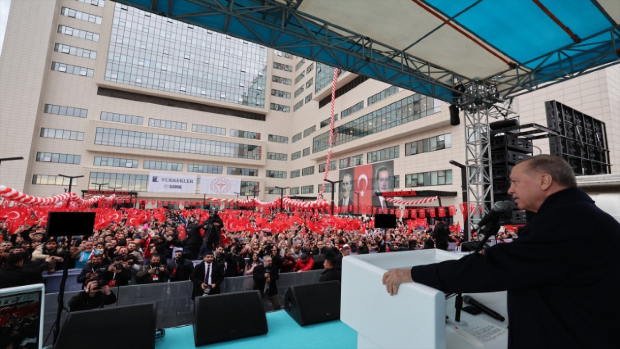 Erdoğan partisinin seçim beyannamesini açıkladı