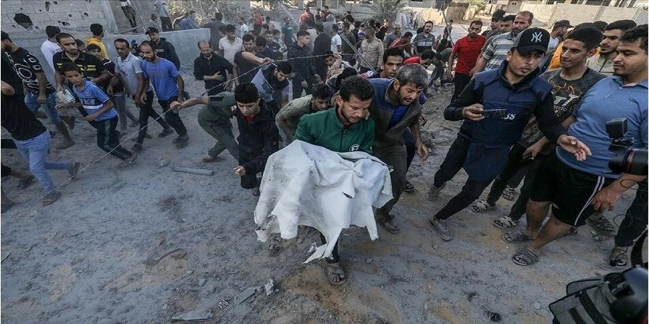 Gazze'de insanlar dünyanın gözü önünde ölüyor