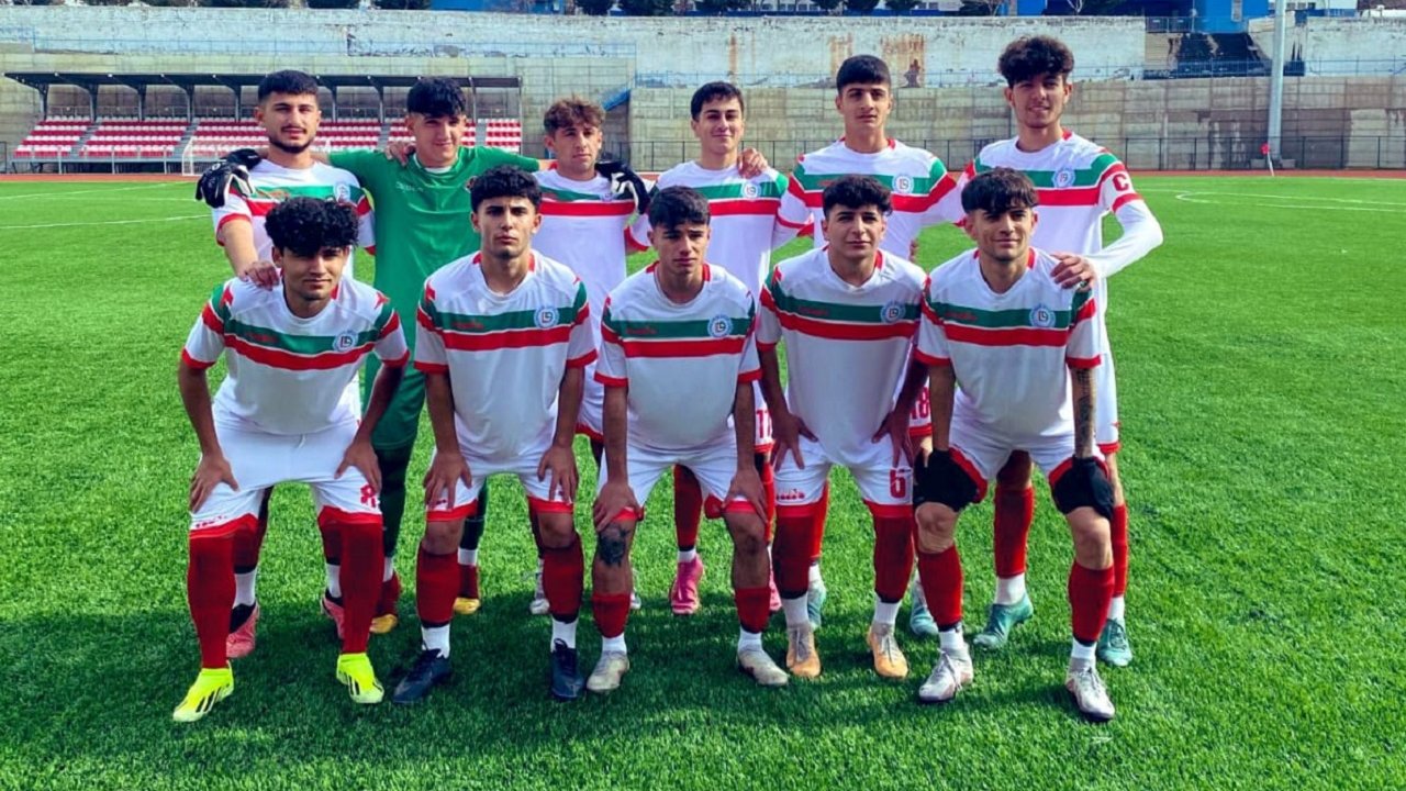 Futbolda Bölgenin En Büyüğü Diyarbakır Spor Lisesi