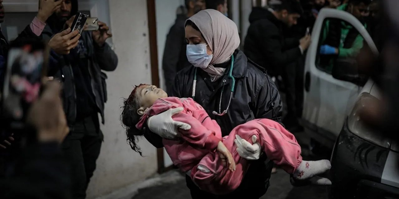 İsrail, Refah'a saldırdı: 100’den fazla kişi öldü