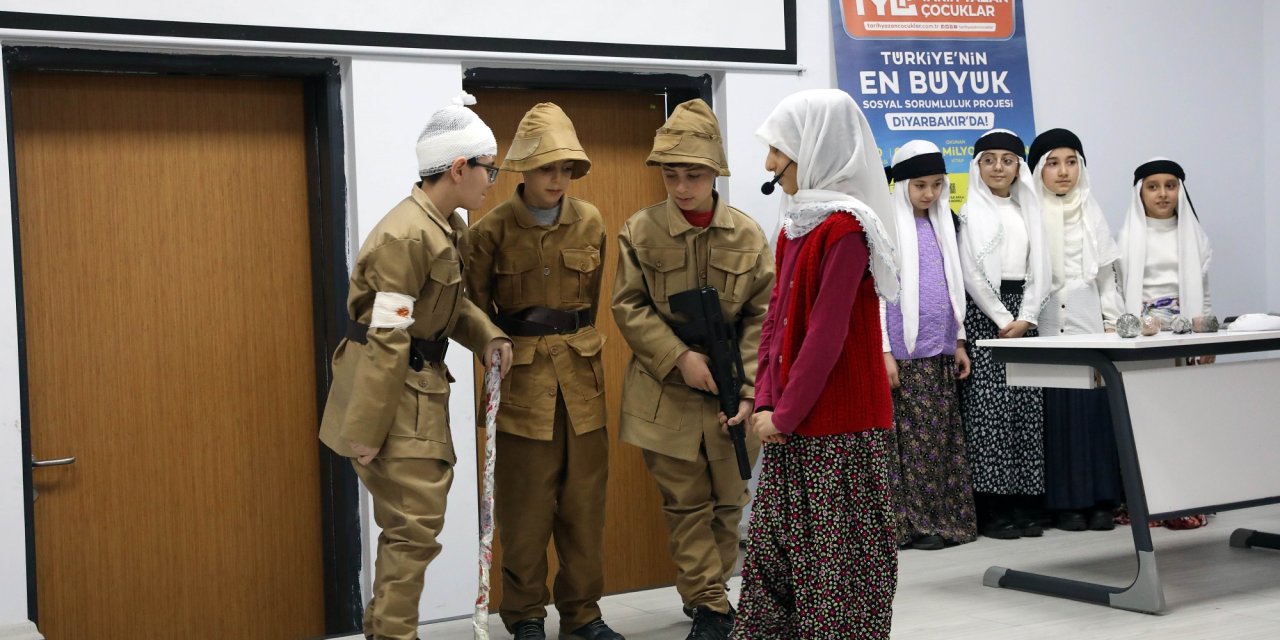 Diyarbakır’da “Tarih Yazan Çocuklar” şenliği devam ediyor