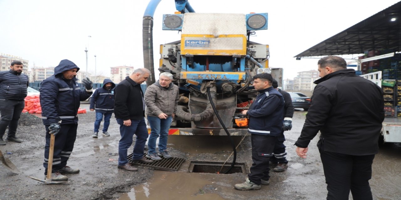 Diyarbakır’da yağmur suyu hatları yenileniyor