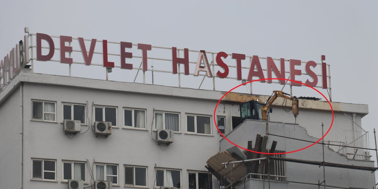 Diyarbakır’daki 10 katlı hastanenin yangın merdiveni yıkılıyor