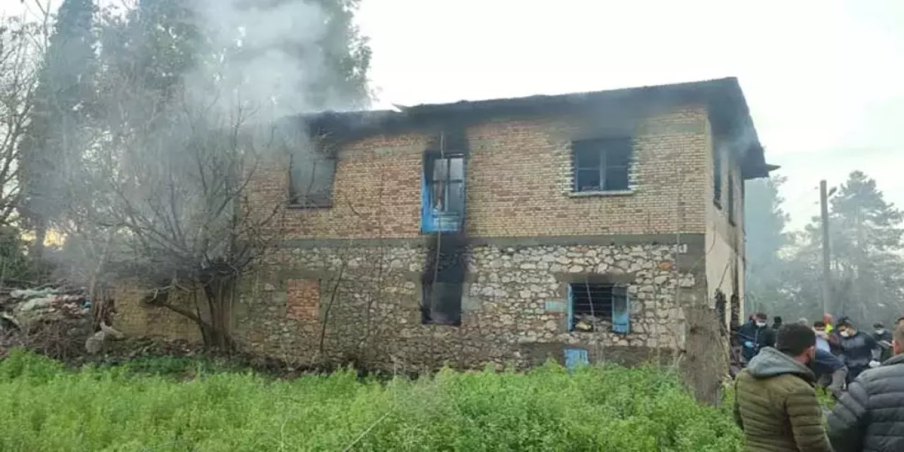 Yangın faciası: Anne ve 2 çocuğu yaşamını yitirdi