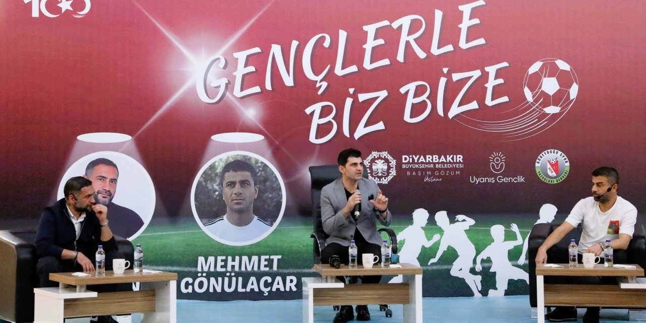 Diyarbakır’da “Gündem Futbol” söyleşisi