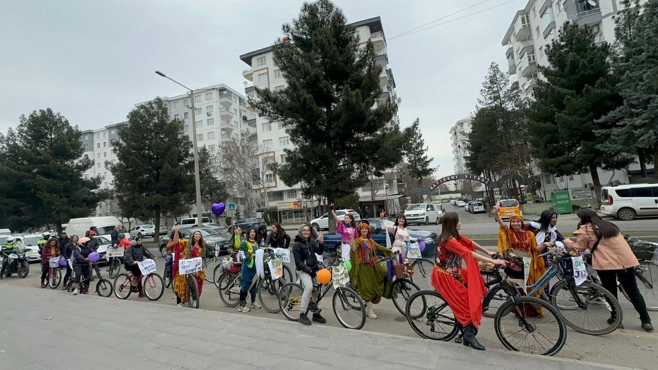 Diyarbakır’da “Özgür Kadınlar Bisiklet turu”
