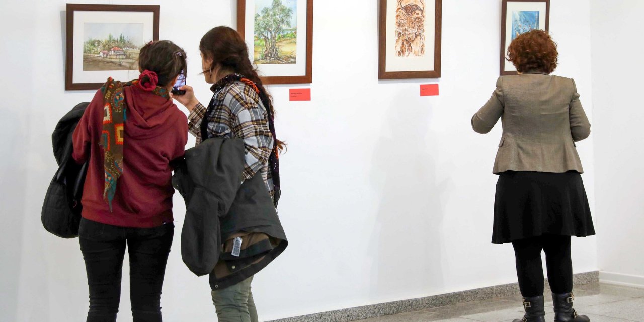 Suluboya Ressamları Sergisi Diyarbakır’da açıldı