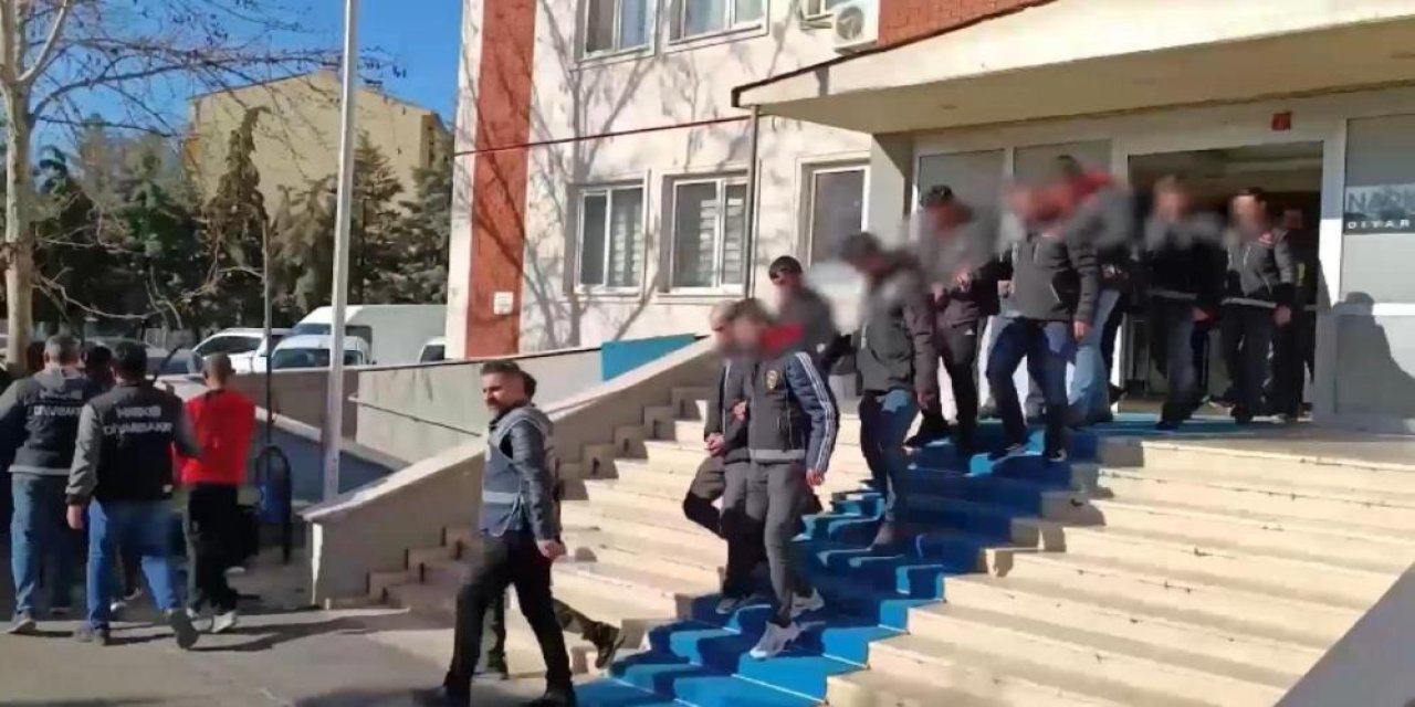 Diyarbakır’da ‘akrabalar’ suç örgütüne hava destekli operasyon