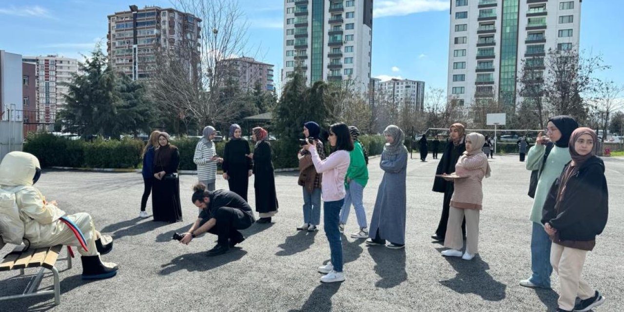 Diyarbakır’da görme engelli çocukların “hayallerinin fotoğrafını” çektiler