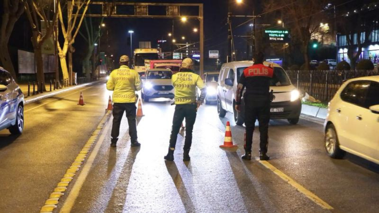 İstanbul'da asayiş uygulaması, çok sayıda gözaltı