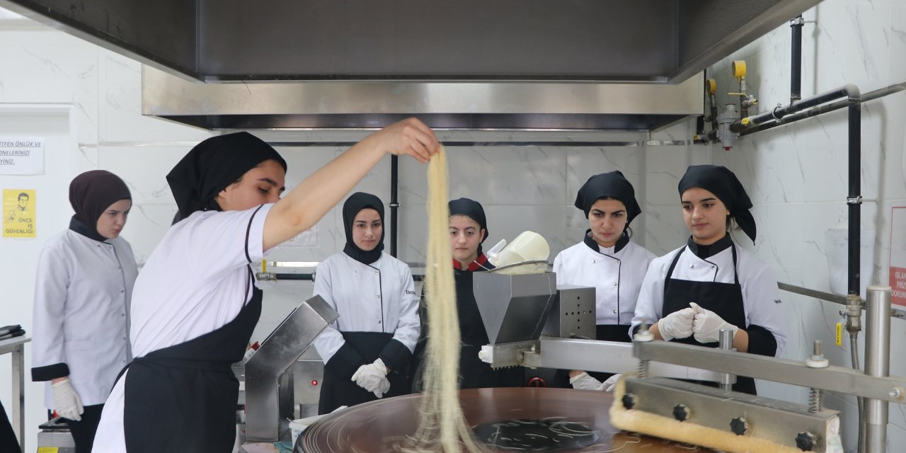 Diyarbakır’da liselilerin ürettiği kadayıfa talep artıyor