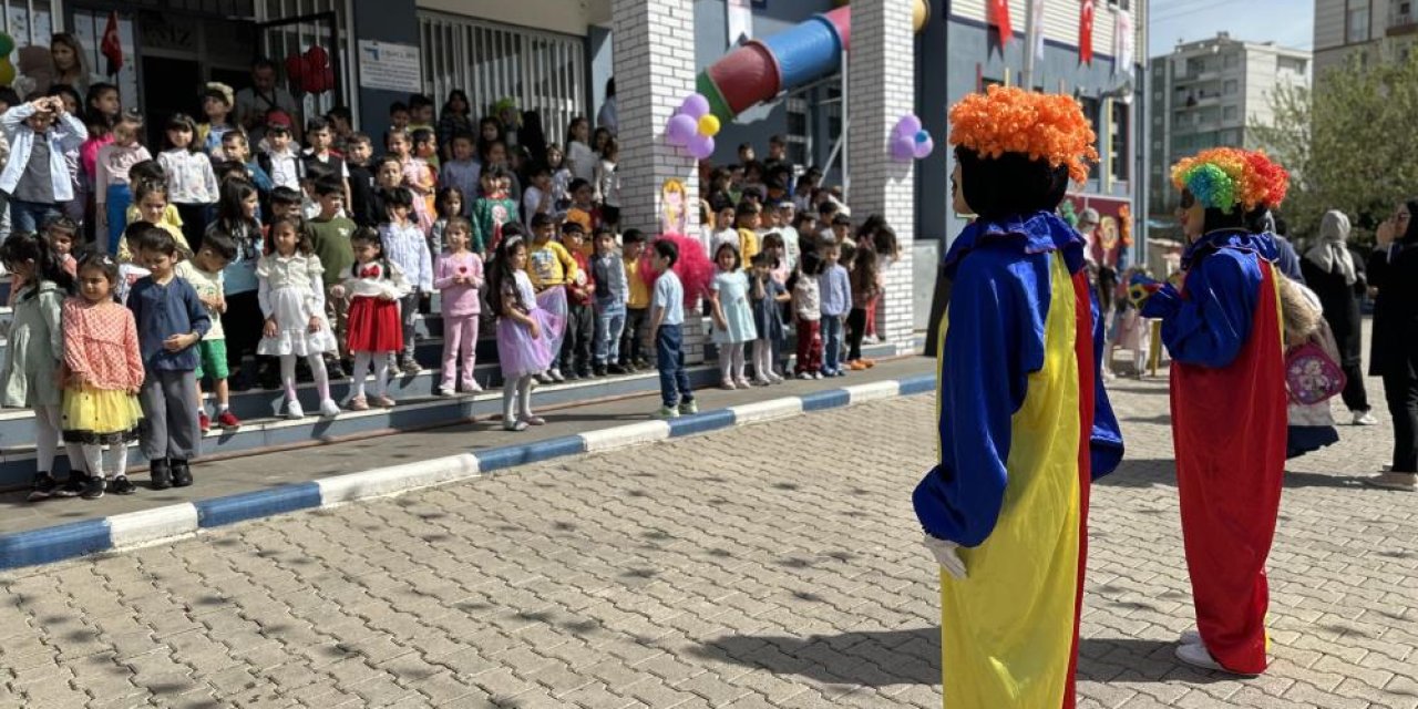 Diyarbakır’da anaokulu öğrencileri ‘Kukla Şenliği’nde buluştu