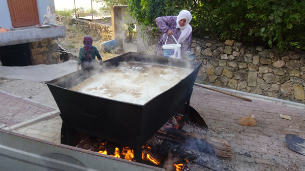 Yüzyıllardır devam eden gelenek: Buğday kaynatma