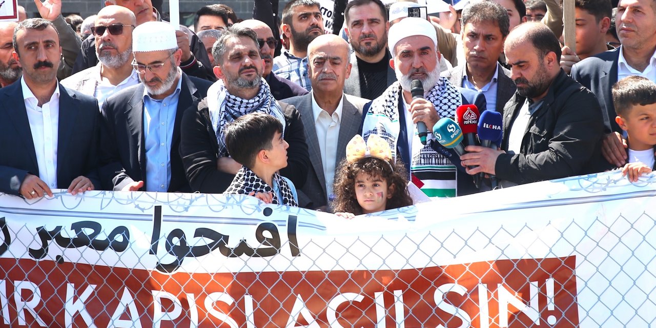 Diyarbakır’da İsrail'in Gazze'ye yönelik saldırıları protesto edildi