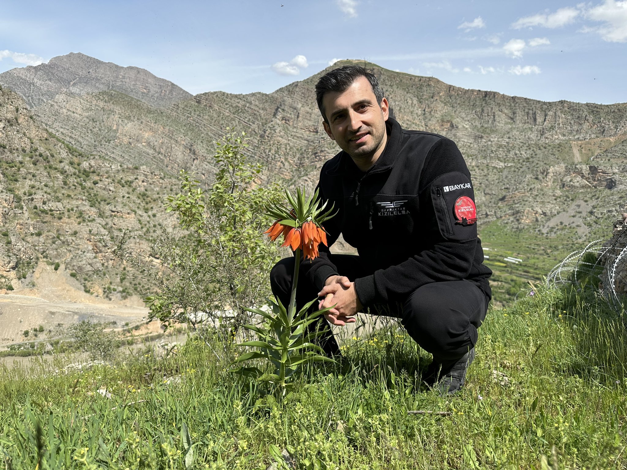 Selçuk Bayraktar’dan ‘Defol Kürdistan’dan’ diyen gazeteciye Kürtçe yanıt