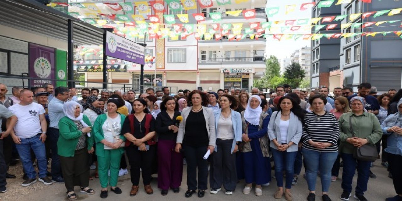 Diyarbakır’da Makbule Özer protestosu
