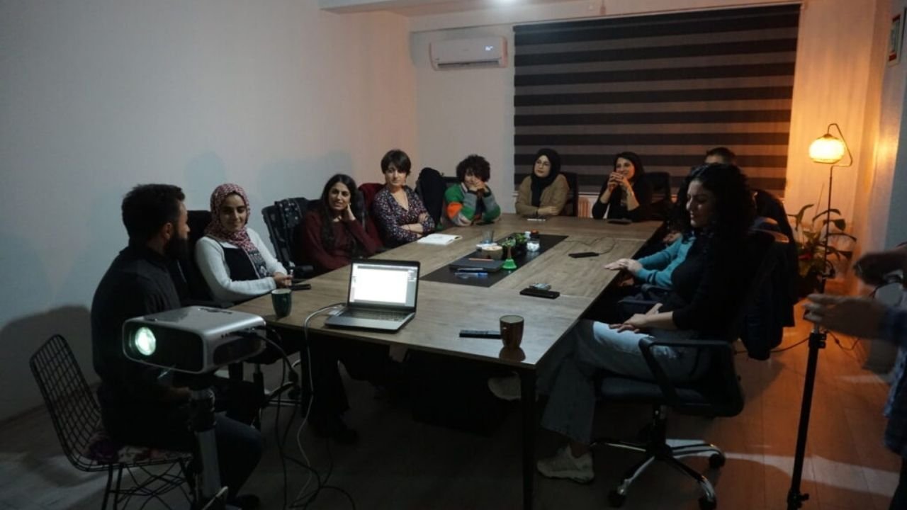 Diyarbakır’da 5 dalda Kürtçe Gazetecilik Atölyesi düzenlencek