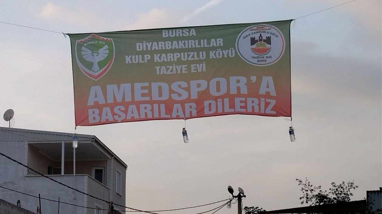 Bursa'da asılan Amedspor’a destek pankartı indirildi