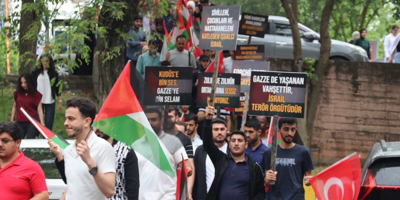 Diyarbakır'da öğrenciler, ABD'deki Filistin eylemlerine destek verdi
