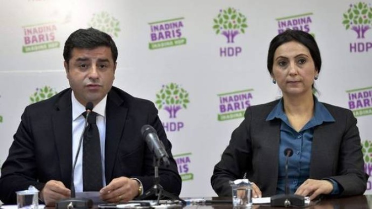 Demirtaş ve Yüksekdağ'a Kobanê Olaylarından tutuklama kararı