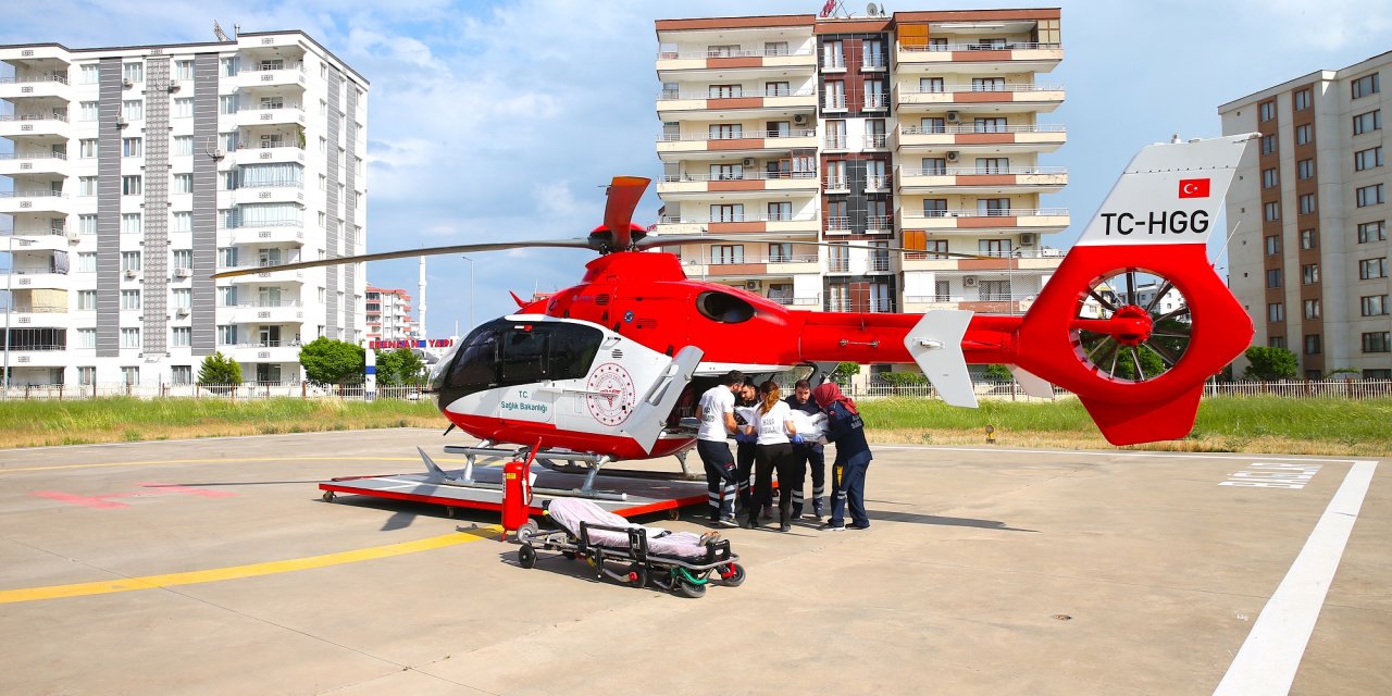 Diyarbakır'da ambulans helikopter 82 yaşındaki kadın için havalandı