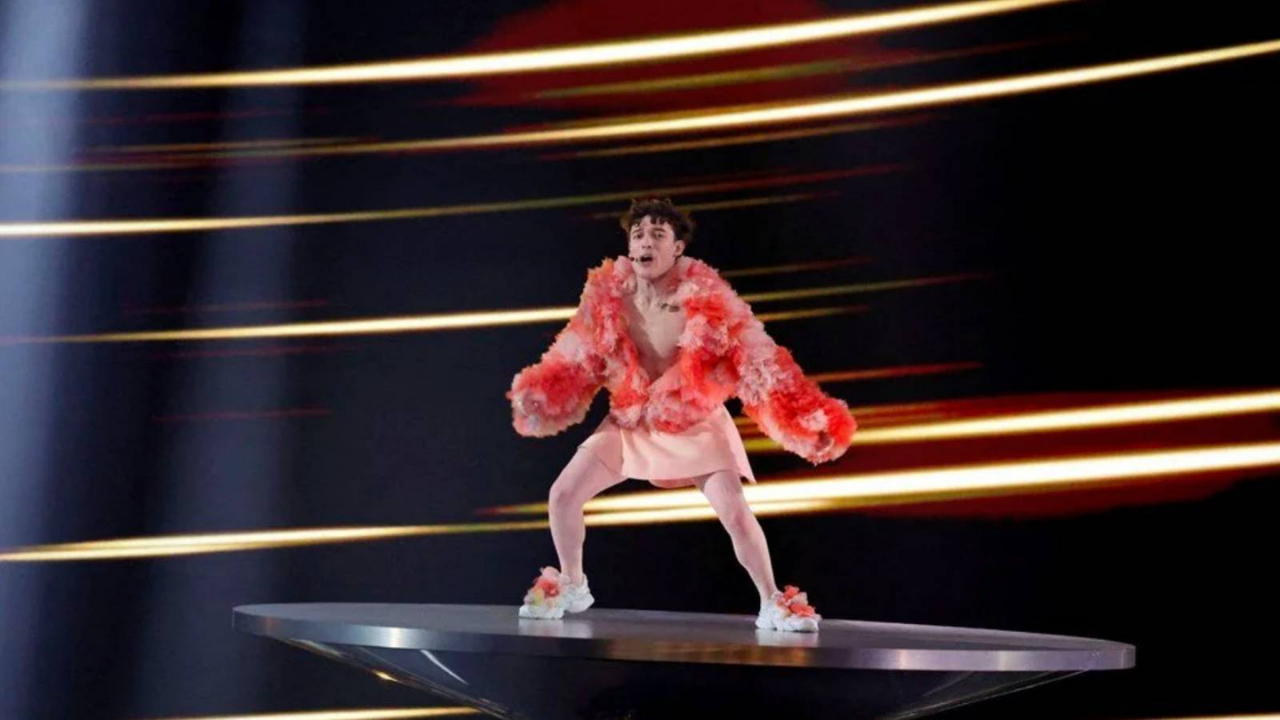 İsviçre Eurovision Şarkı Yarışması'nın birincisi oldu