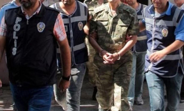 FETÖ'nün TSK yapılanması: 32 asker tutuklandı