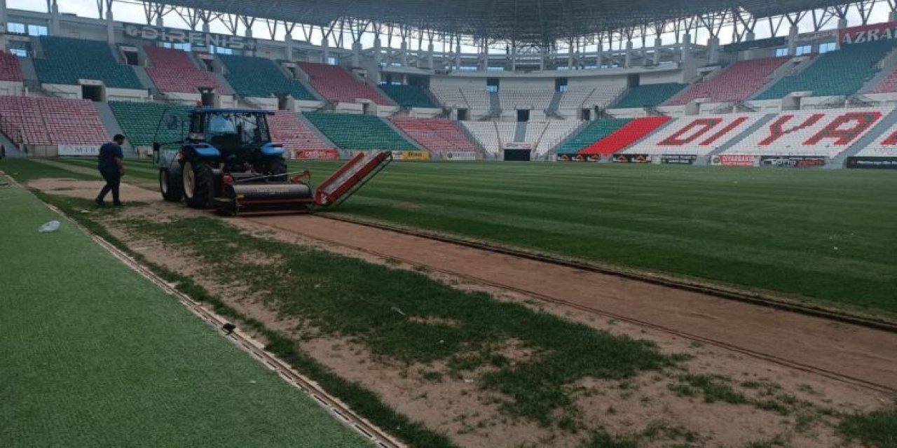 Diyarbakır Stadyumu’nda çimler yenileniyor