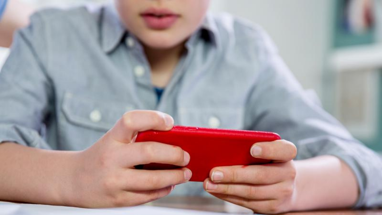 Çocuklara MİT'ten sosyal medya güvenliği uyarıları