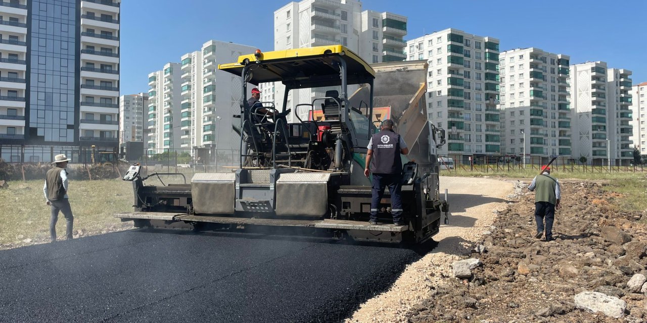 Gazi Yaşargil Eğitim ve Araştırma Hastanesi giriş yolu yenilendi