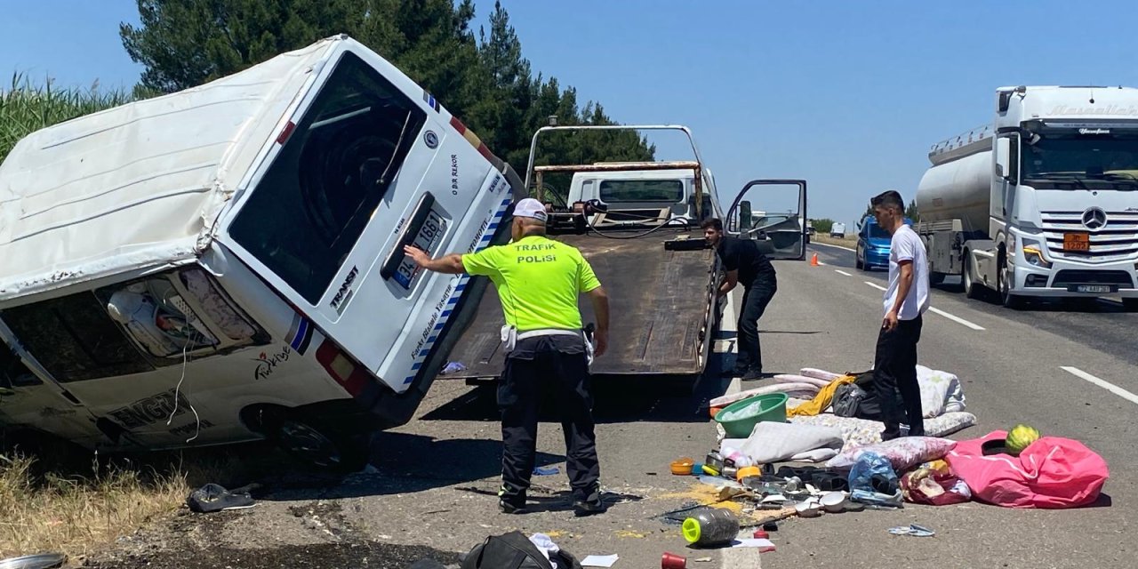 Diyarbakır'da işçileri taşıyan kamyonet devrildi; çok sayıda yaralı var