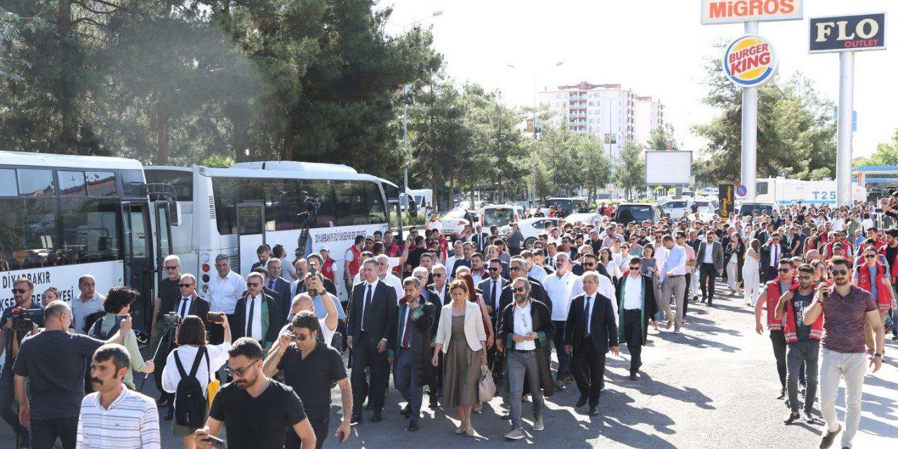 Tahir Elçi cinayeti davasında beraat kararına tepkiler artıyor