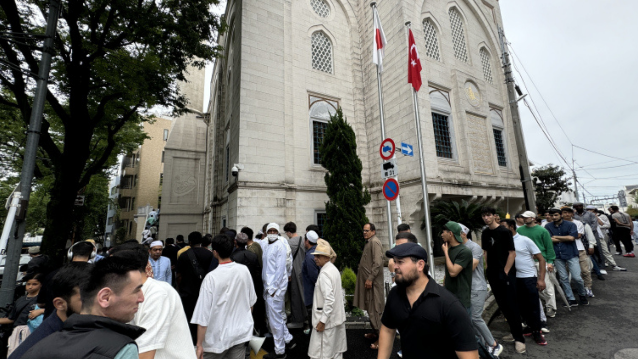 Tokyo Camii'nde Kurban bayraım namazı kılındı