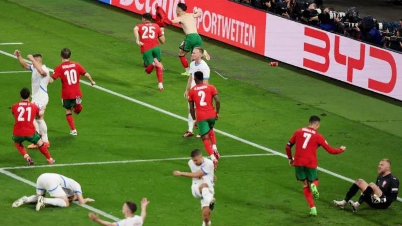 Portekiz, geriye düştüğü maçı uzatmalarda kazandı