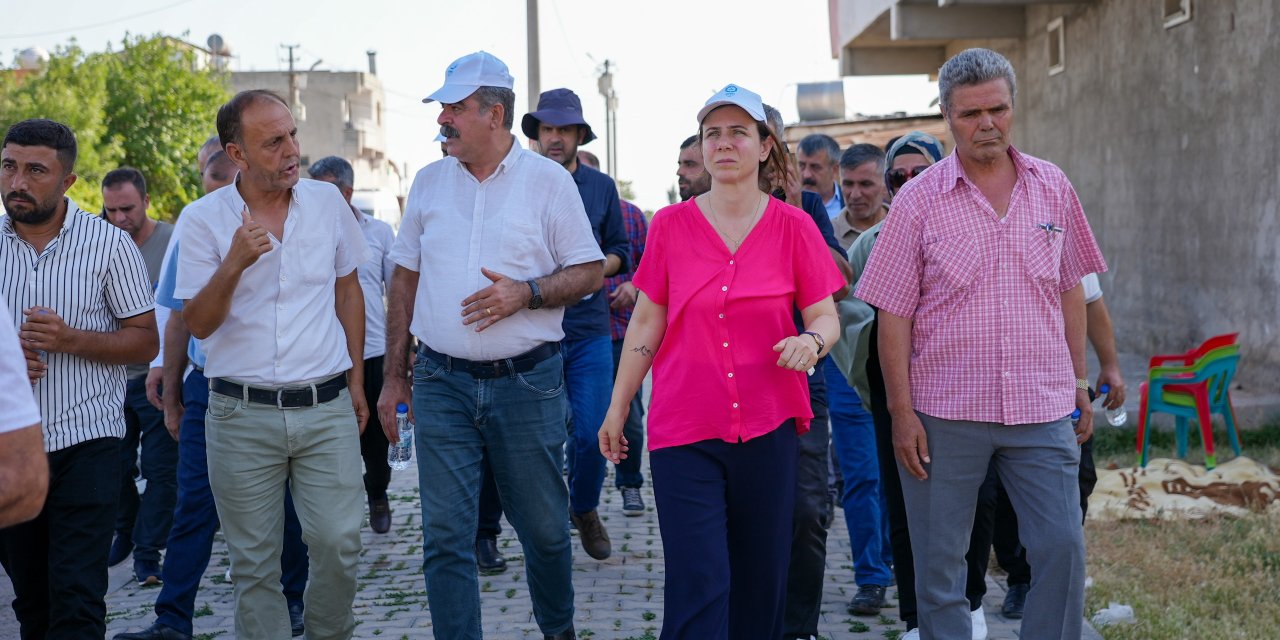 Eş Başkanlar Çelikevler Mahallesi'nde halkla buluştu