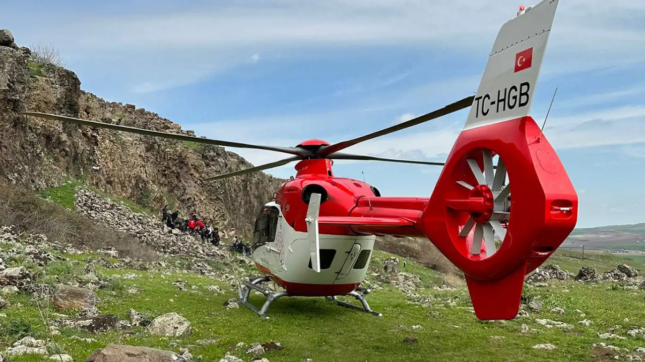 Hava Ambulansları arife gününden itibaren 126 acil vaka için havalandı