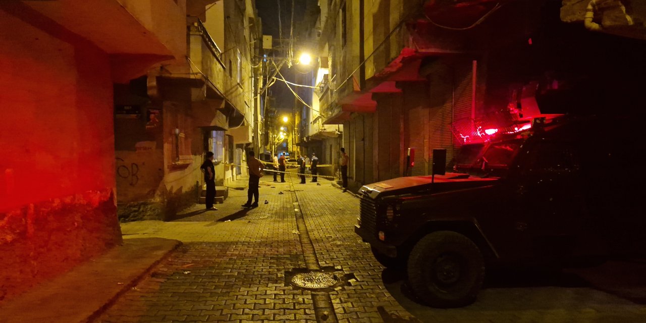 Diyarbakır'da iki grup arasında silahlı kavga; yaralılar var