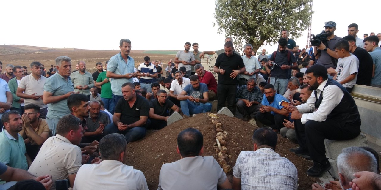 Diyarbakır'daki yangında ölenler toprağa verildi