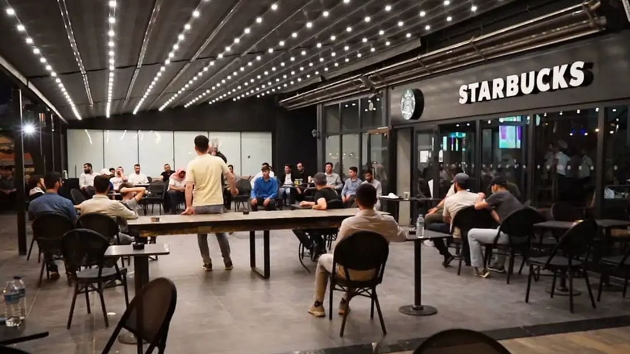 Diyarbakır’da Starbucks ve Burger King şubelerinde eşzamanlı eylem