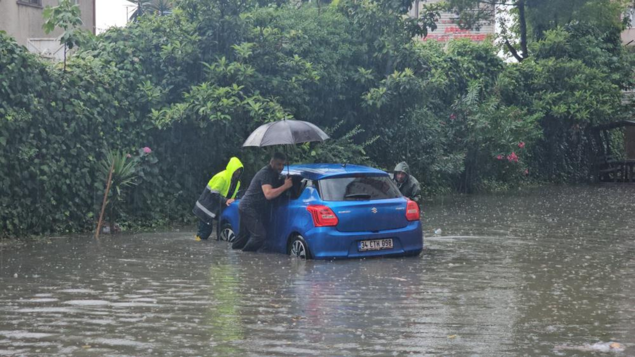 Yoğun yağış o ilde sele neden oldu