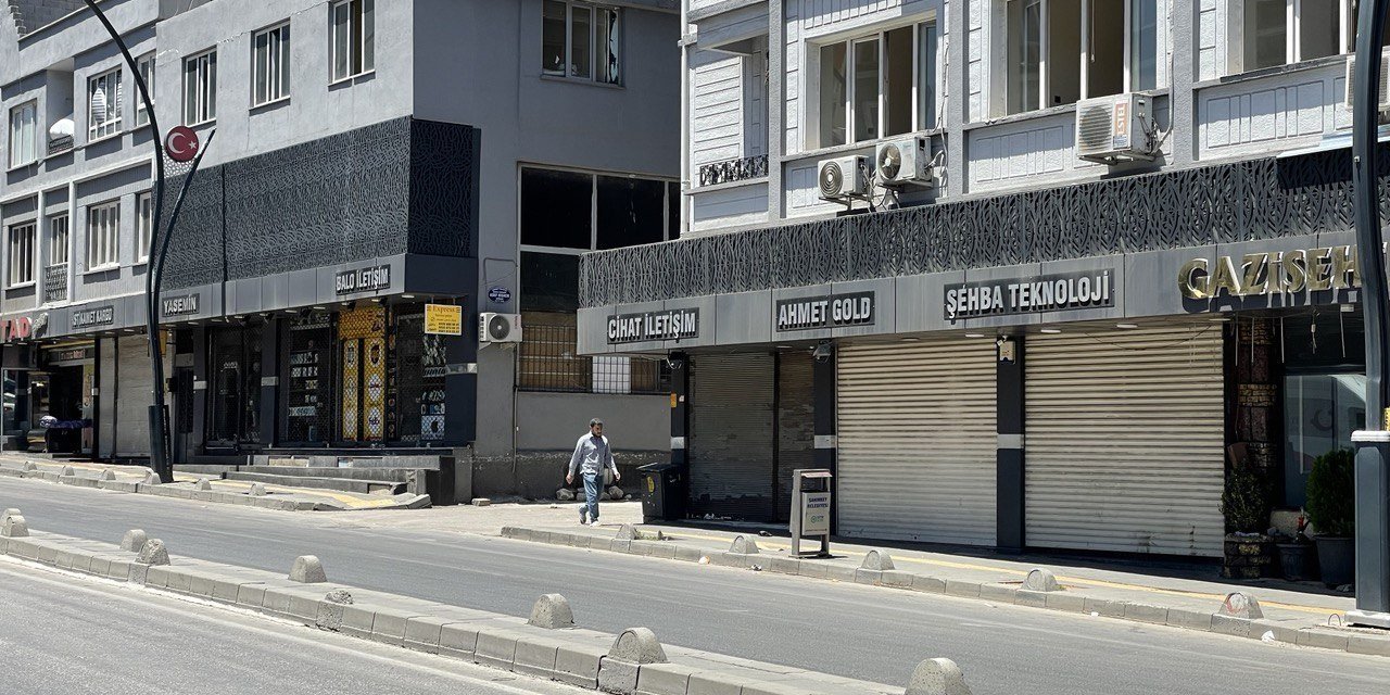 Gaziantep'te bazı Suriyeli işletmeciler, dükkanlarını açmadı