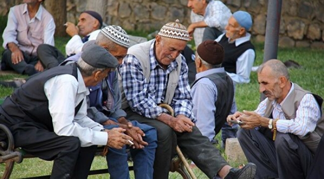 AK Parti’den emekli maaşı açıklaması: Tarih verdi