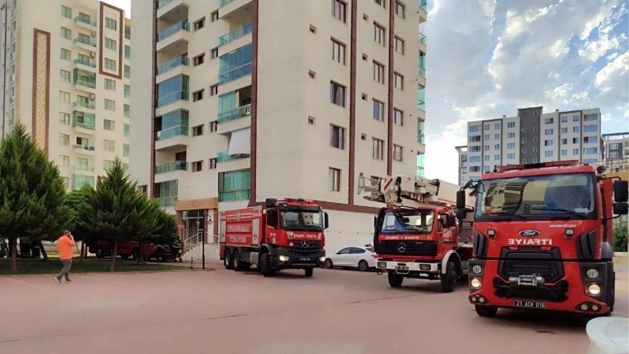 Diyarbakır’da apartmanda korkutan yangın