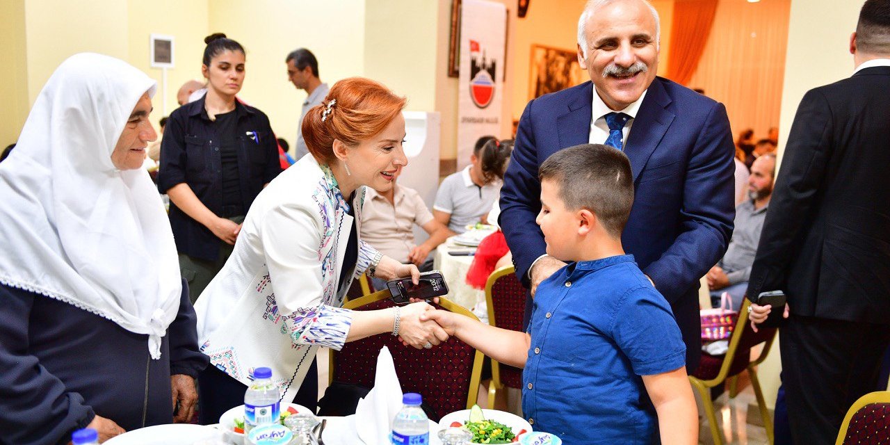 Diyarbakır Valisi Zorluoğlu, şehit aileleri ve gazilerle bir araya geldi