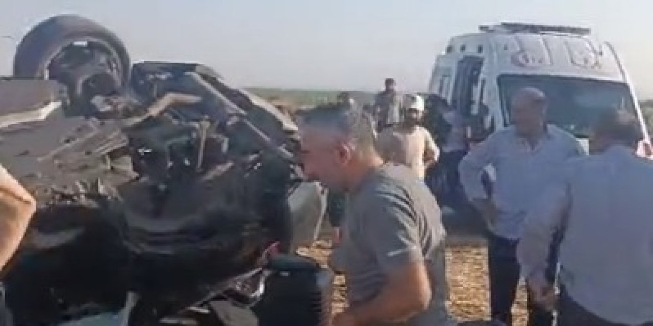 Diyarbakır’da otomobil tarlaya yuvarlandı; ABD vatandaşı 3 kardeş yaralandı